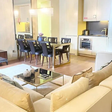 Finestay 8 Building דירה *