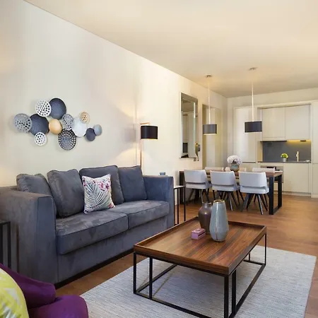 Finestay 8 Building * ליסבון