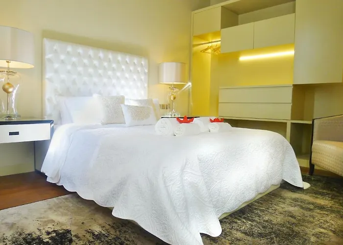 Апартаменты Finestay 8 Building *