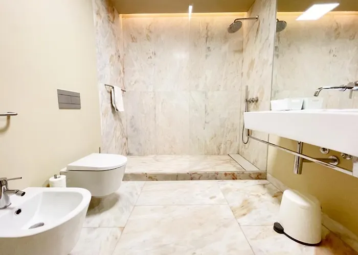 Апартаменты Finestay 8 Building