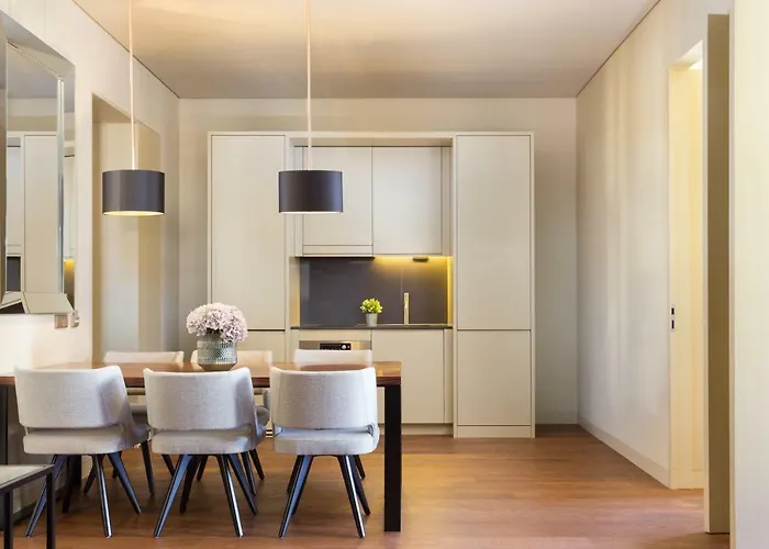 Апартаменты Finestay 8 Building